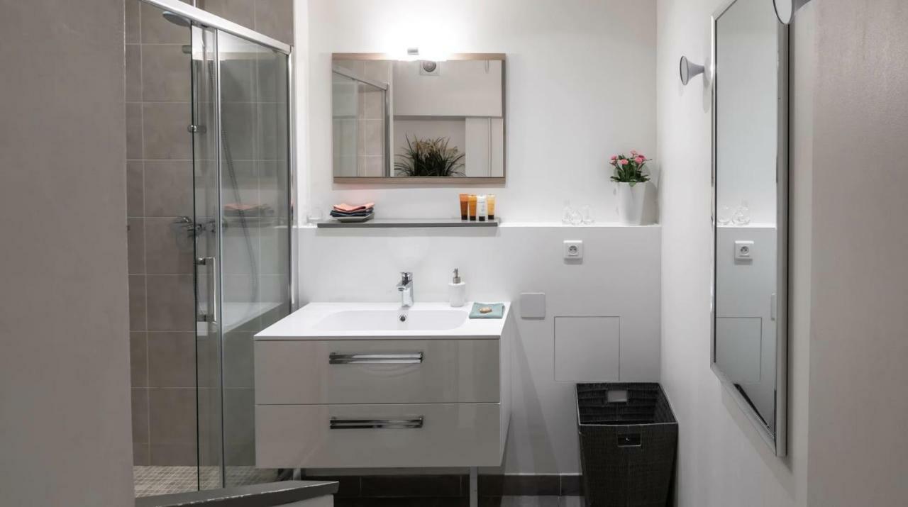 3-Bedroom Apartment Quai Des Grands Augustins Paris Exterior photo